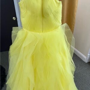 Radiant Yellow Prom Dress for Women